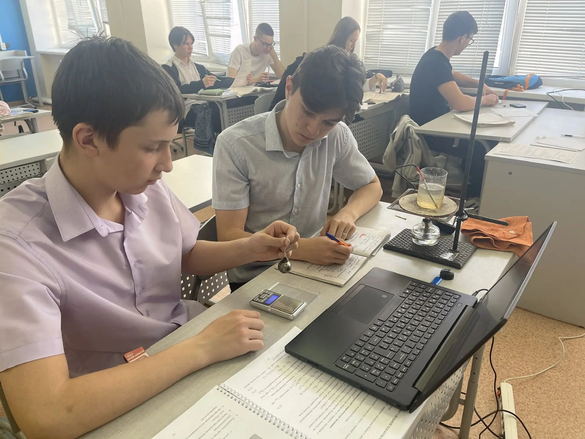 Проф смена «Цифровая лаборатория физического эксперимента» проф смена Цифровая лаборатория физического эксперимента 3